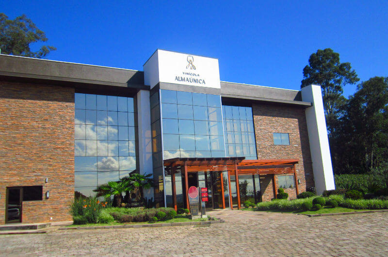 almaunica