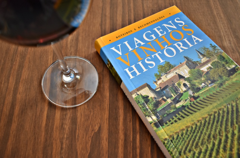 livro viagens vinhos historia capa