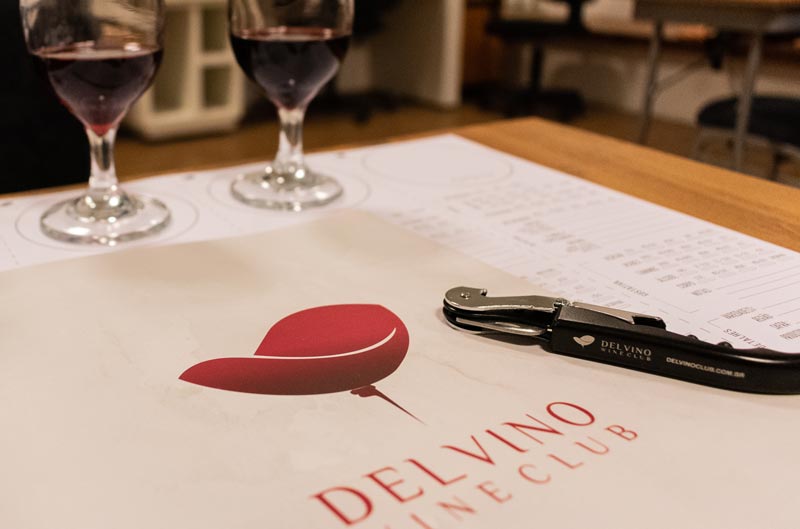 Mesa do aluno no Curso de Vinhos Del Vino Wine Club